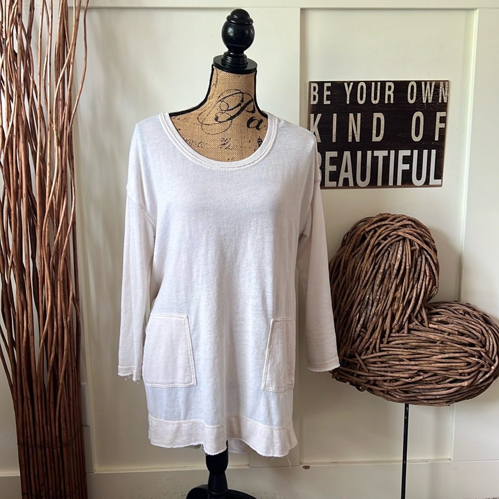 Free People Cream 3/4 Length Sleeve Hi Low Tunic W/Splits at Hem